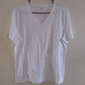White V-neck tee XXL Jones New York